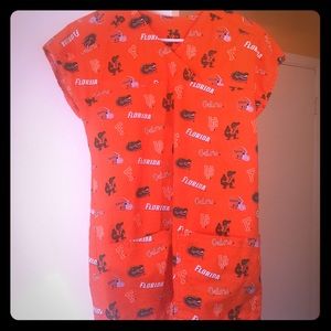 Florida gators scrub top